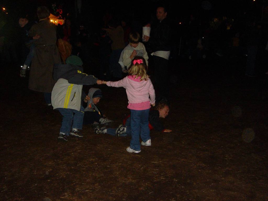 2005/12(Dec)/01(Christmas-Lights)/02(AustinTrail Lights)/1024x768_2005-12-22-12.JPG